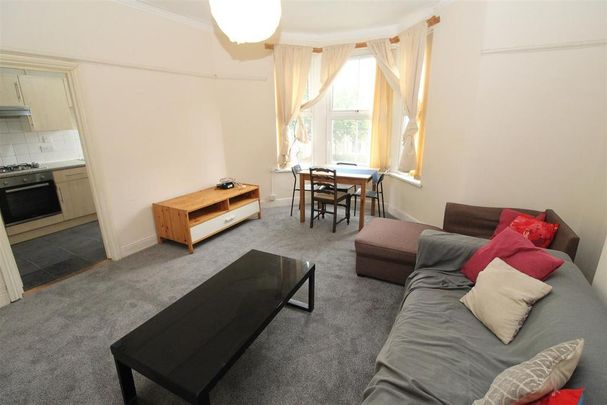 3 bedroom flat to rent - Photo 1