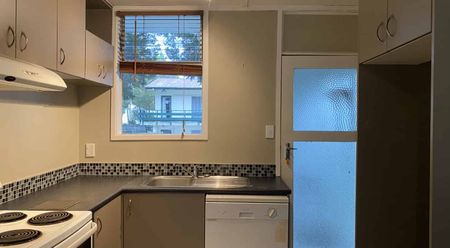2 Bedroom unit - Photo 4