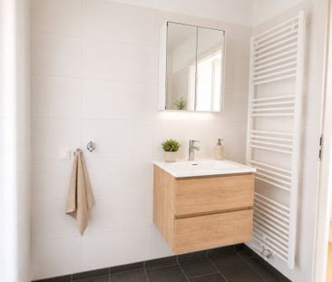 TRAUMHAFTE 3 Zimmer-Penthousewohnung mit 50m2 Dachterrasse in zentr... - Photo 2