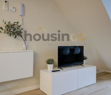 Apartment for rent in Calle Conde de Serrallo - Photo 2