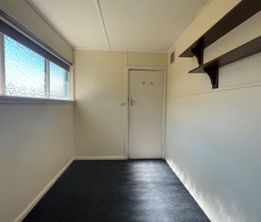 1/30 Breadalbane Street, Newcomb - Photo 4