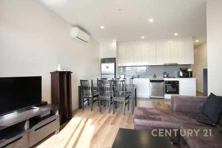 Modern Lifestyle & Perfect Location - Photo 4