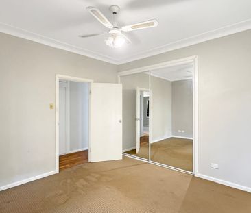 4 BEDROOM HOME - Photo 5