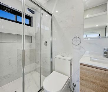 NOT YOUR ORDINARY GRANNY FLAT - A MUST TO INSPECT FOR YOUR SELF! - Photo 4