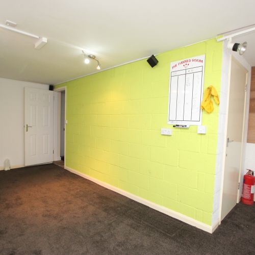 Desborough, Kettering, Northants, NN14 - Photo 1