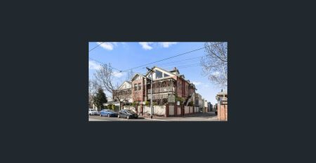 Claudine A Rare find in Richmond - Furnished - Photo 3