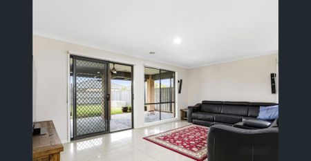 Modern & Well-Maintained 4-Bedroom Home Near Top Schools!! - Photo 2