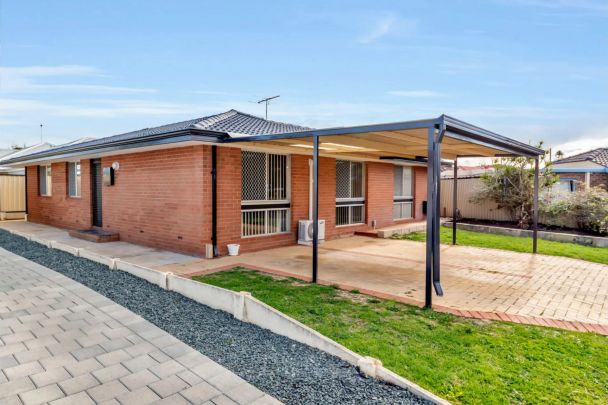 32 Ricketts Court, Rockingham. - Photo 1