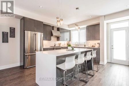 37 JUNEAU STREET - Photo 4