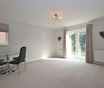 2 bedroom apartment to rent - Photo 4