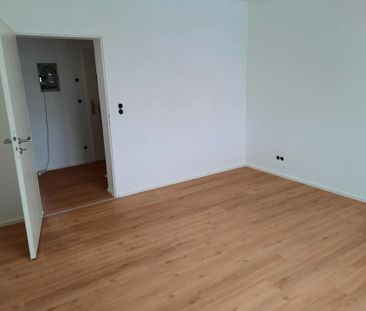 Sanierte u. modernisierte, 4 Zimmer Terrassen-Wohnung, in Dietzenbach - Photo 1