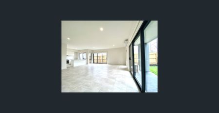 Modern and spacious townhouse. - Photo 2