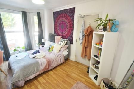 9 bed Aubrey Road, Fallowfield, Manchester, M14 - Photo 3