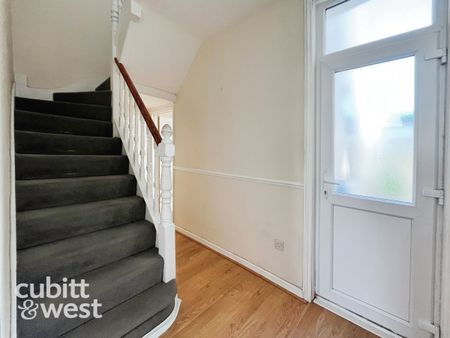 2 bedroom terraced house to rent - Photo 2