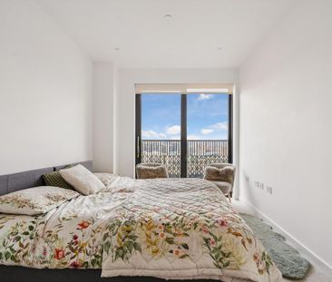 3 bedroom flat to rent - Photo 5