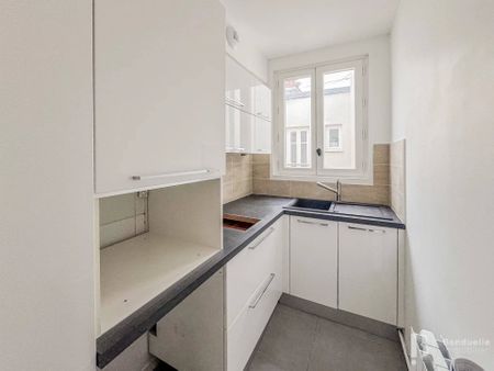 Rental Apartment Paris 8th - Photo 2