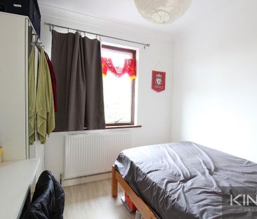 5 bedroom semi-detached house to rent - Photo 2