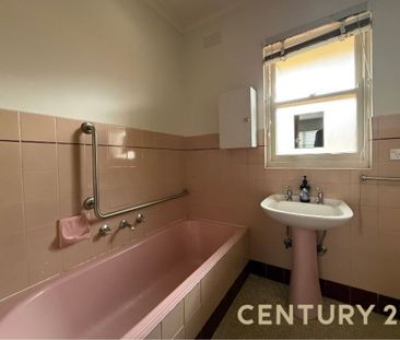 Perfectly Positioned for Everyday Ease - Photo 2