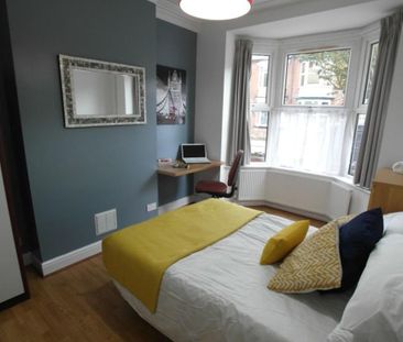 3 bedroom terraced house to rent - Photo 3