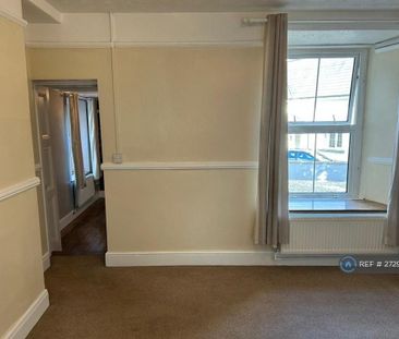 2 bedroom semi-detached house to rent - Photo 2