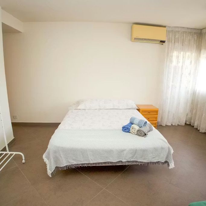 Avinguda del Primat Reig, Valencia, Valencian Community 46009 - Photo 1