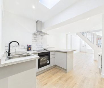 2 bedroom terraced house to rent - Photo 3