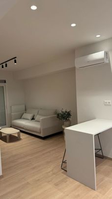 Studio/Γκαρσονιέρα για ενοικίαση Συκιές - Photo 1