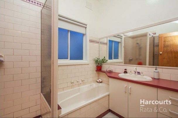 Spacious 5-Bedroom Home in Reservoir - Photo 1