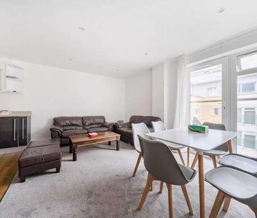 Walnut Tree Close, Guildford, GU1 - Photo 3