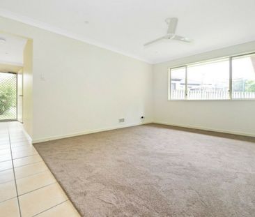 Ormeau Family Home! - Photo 2