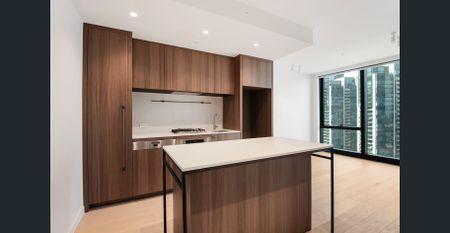 Premium Two-Bedroom Apartment in Brand New Queensbridge Tower - Photo 4