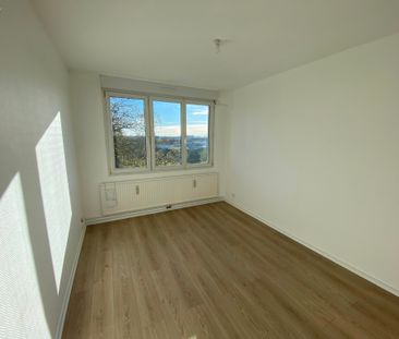 Très bel appartement avec deux chambres, place de parking et cave - Photo 4