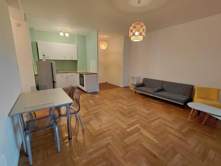 Location Appartement 2 pièces 51m² STE FOY LES LYON 69110 - Photo 3