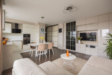 Taras/2 pokoje/Wysoki Standard/Metro/Park Magiczna 47.8 m² - Фото 2