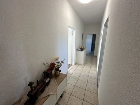 SCHADE HAUSVERWALTUNG - Schöne 3,5 Zimmerwohnung mit Dachterrasse in Werdohl zu vermieten! - Foto 2