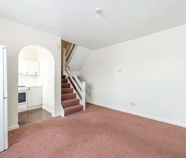 Porlock Avenue, Harrow, HA2 - Photo 2