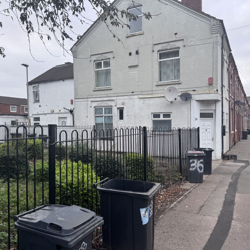 Tudor Road, Leicester - Photo 1