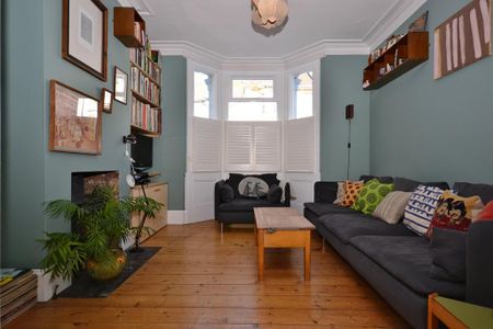 4 bedroom terraced house to rent - Photo 2