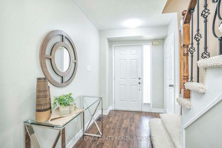 For Lease - 172 Kirkland Place, Whitby, Ontario - Photo 3