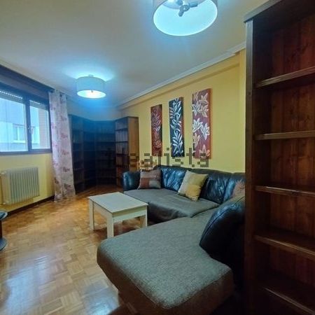 Alquiler de piso en Calle Álvaro de Albornoz, 1 - Foto 1