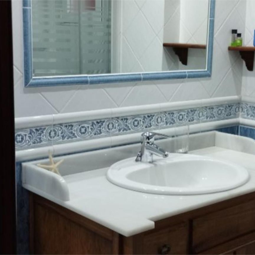 Piso de alquiler en Calle de Tribaldos, 19, Canillas - Photo 1