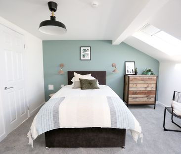 7 Bed All Ensuite Professional HMO - Photo 3