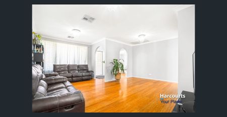 Beautiful Family Home! - Photo 3