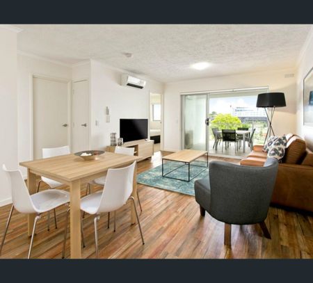 29/45-51 Regent Street, Woolloongabba, Qld 4102 - Photo 2