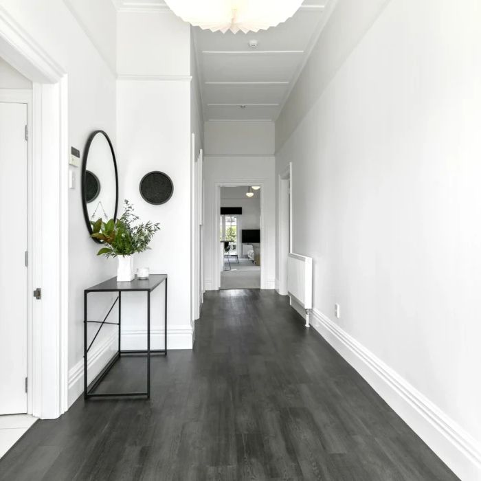 A spacious, fully furnished family home - Photo 1