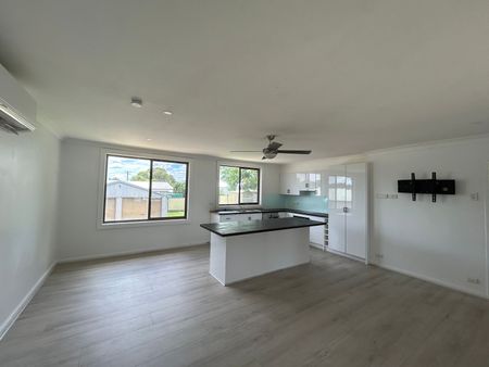 Home For Rent - Photo 4