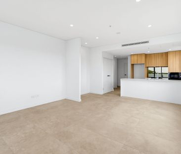 NEAT & TIDY 1 BEDROOM UNIT WITH BLUE MOUNTAINS VIEWS! - Photo 1