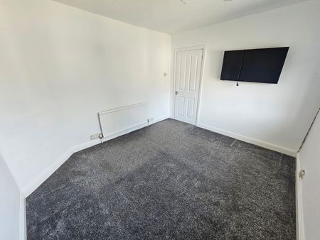 3 Bed - 887 York Road, Leeds - LS14 6HL - Professional - Photo 4