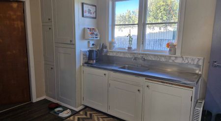 Get settled before Christmas - Photo 4