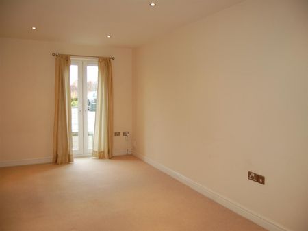 Palatine House, Lincoln, LN2 4ZE - Photo 2